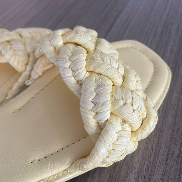 Zara Sandals - Picture 2 of 4